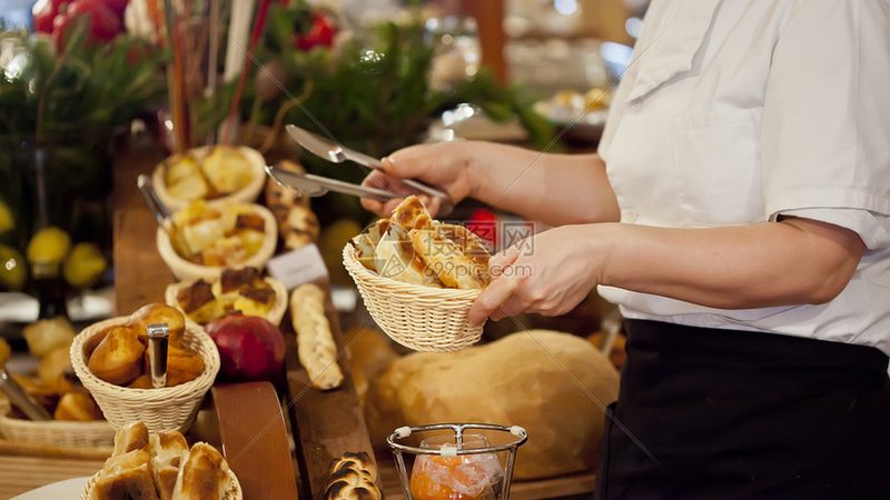 休闲食品代工厂家排名背后的考量因素