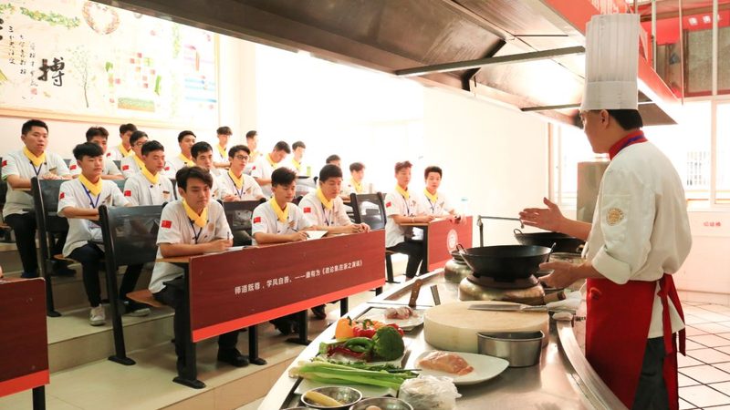 餐饮加盟：如何规避风险，避免常见陷阱**