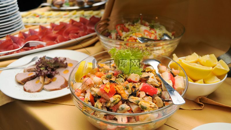 进口零食批发市场：厂家直销背后的真实行业逻辑